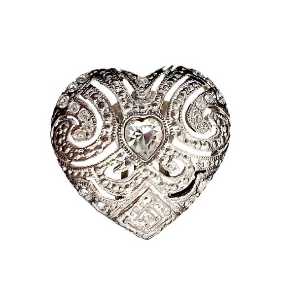 Vintage Carolee Earrings 1" Heart Simulated Diamonds Clip On Silver Filigree EUC - Picture 4 of 15